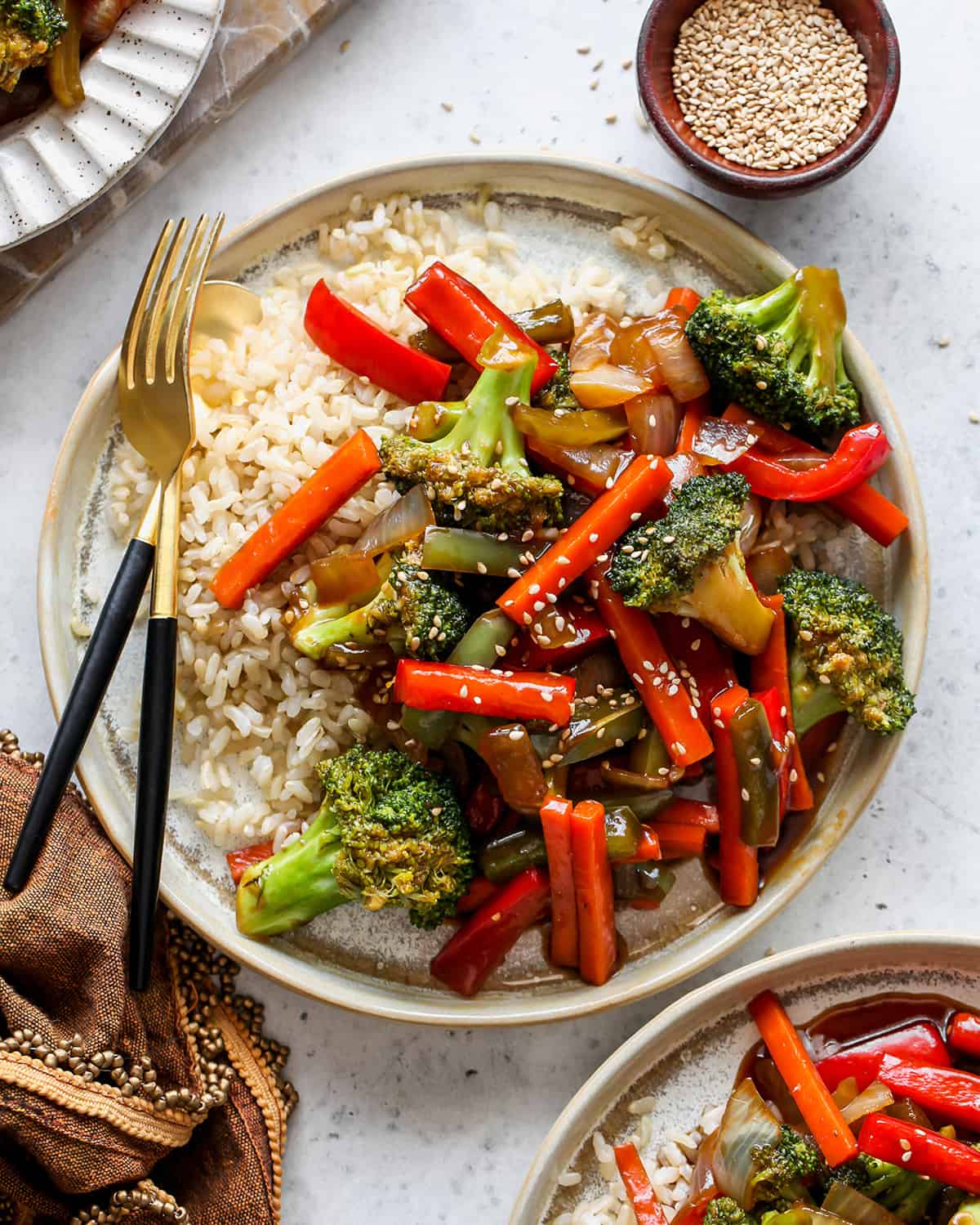 Delicious vegan pasta dish with herbs